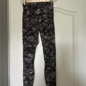 Align leggings purple and black floral
